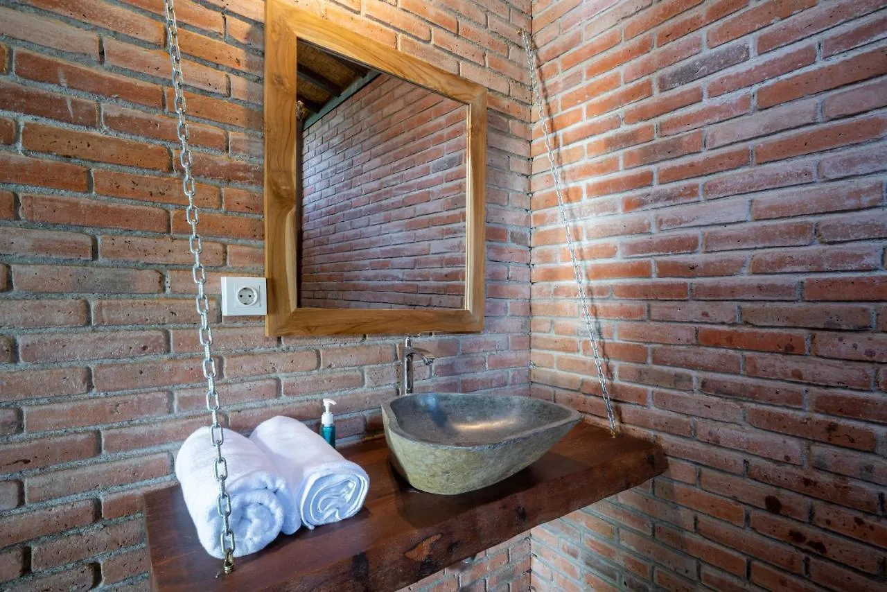 ***  Lumbung Sari Otel Uluwatu Endonezya
